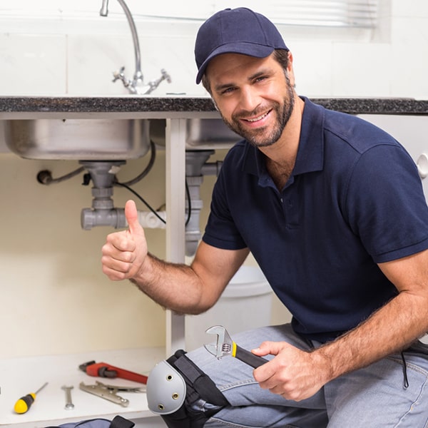 instalamos y reparamos calentadores de agua como parte de nuestros servicios de plomería residencial